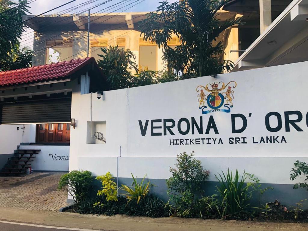 Verona D' Oro Dikwella Esterno foto